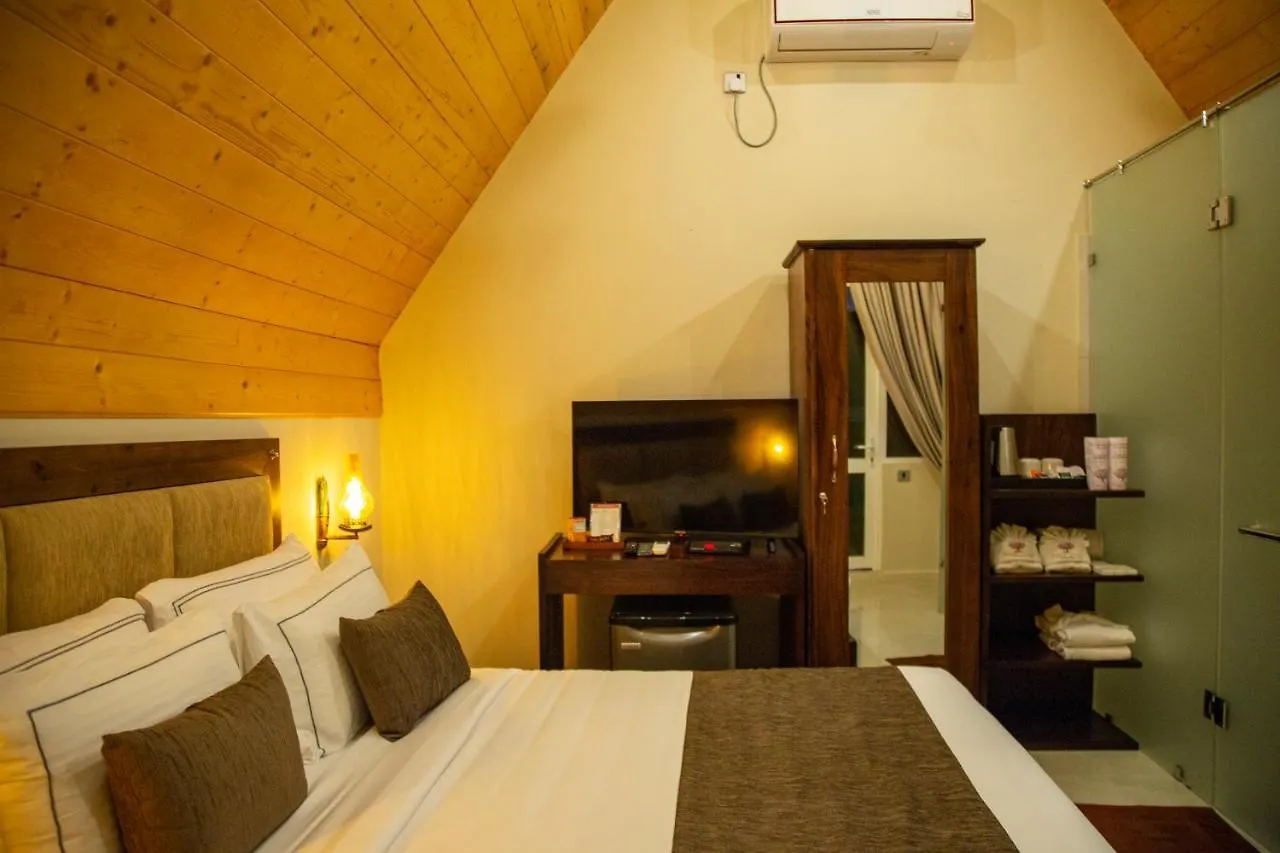 Royal Classic Resort Kandy